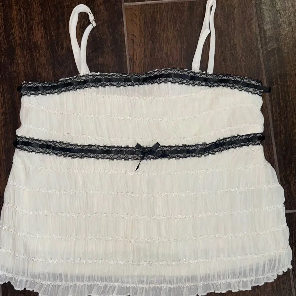 NWT Ruched Tiered Cami w/ Black Lace Trim, Bow Detail & Adj Spaghetti Straps